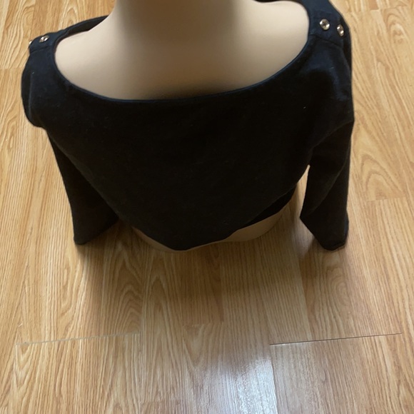 A.N.D. Size Large black oval neck pull on t-shirt. - Picture 5 of 6